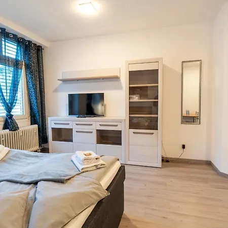 Modernes Mit Küche, Wlan&gemeinschaftsbad Coblenza