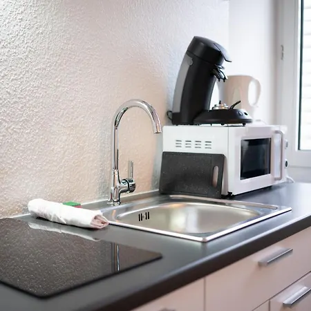 Modernes Mit Küche, Wlan&gemeinschaftsbad Coblenza