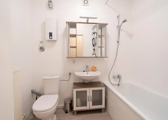 Modernes Mit Kueche, Wlan & Gemeinschaftsbad * Koblenc