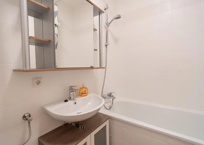 Modernes Mit Kueche, Wlan & Gemeinschaftsbad *